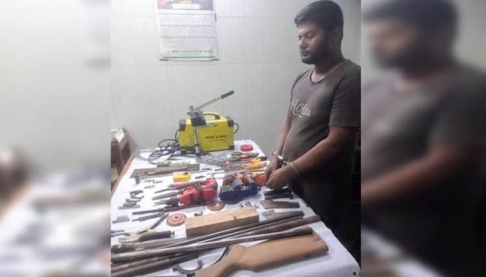 Illegal arms factory busted in Pabna, two detained