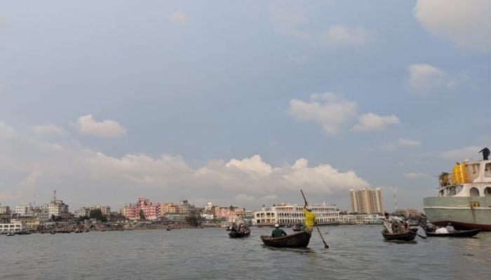 4 bodies recovered from Buriganga, 2 bear injury marks