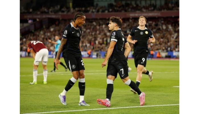 Chelsea thrash West Ham 5-1 to pile pressure on former boss Potter