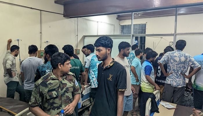 Student-local clash injured more than 50 at CU
