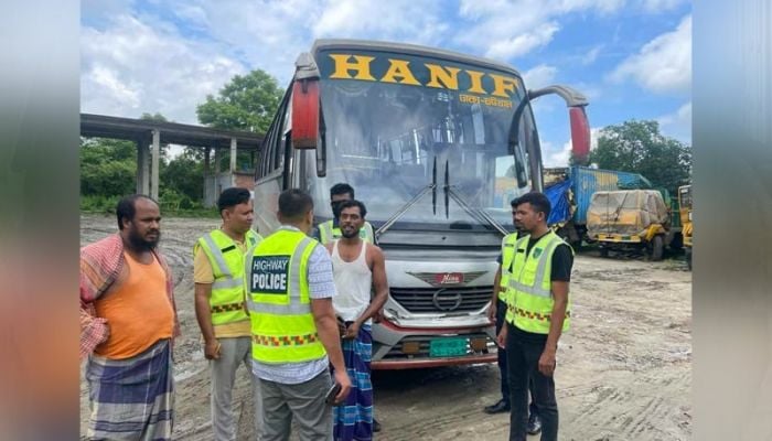 Cumilla road crash: Police seize Hanif Paribahan bus