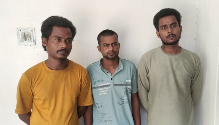 BSF pushes Indian citizen through border in Jashore