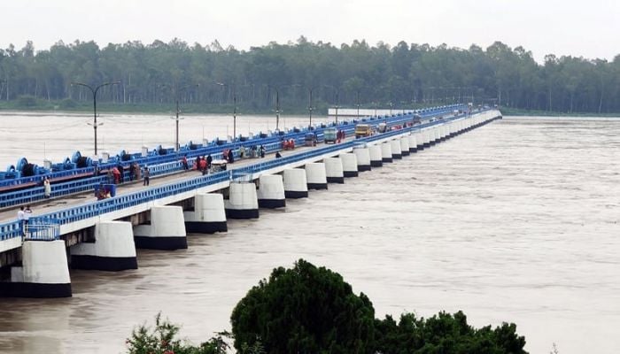Teesta River surges 7 cm above danger level, floods low-lying areas