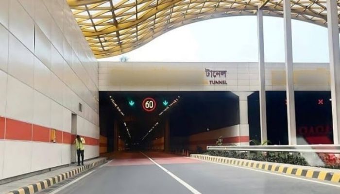 Traffic diversion at Karnaphuli tunnel for maintenance work