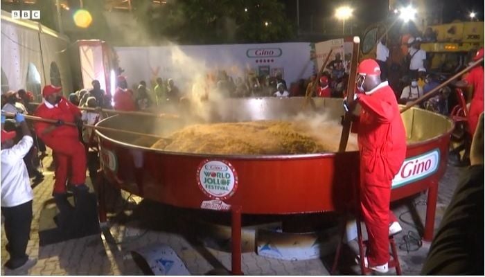 Nigerian chef breaks world record for largest jollof rice dish