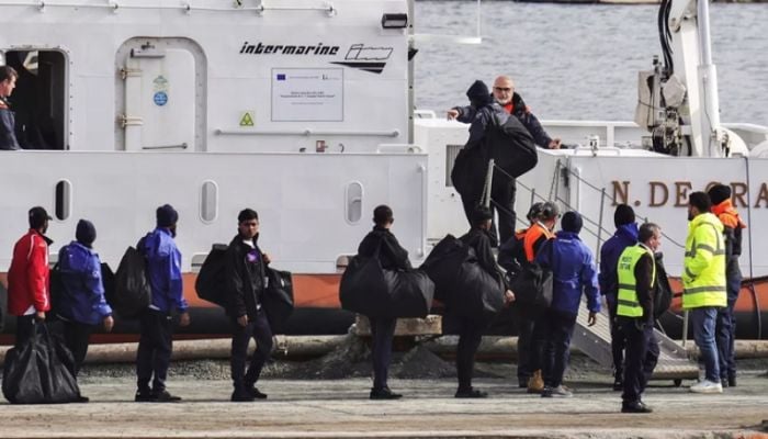EU asylum applications down 23% in 1st half of 2025