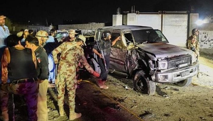 Blasts kill at least 11 in southwestern Pakistan