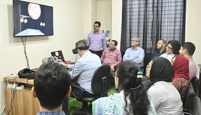 Virtual reality simulation training on cataract surgery begins at BCPS