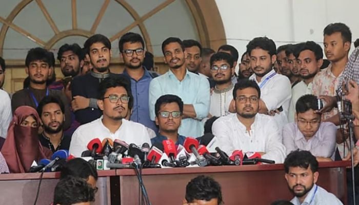 Shadik wants to build 'dream campus,' Farhad calls for criticism