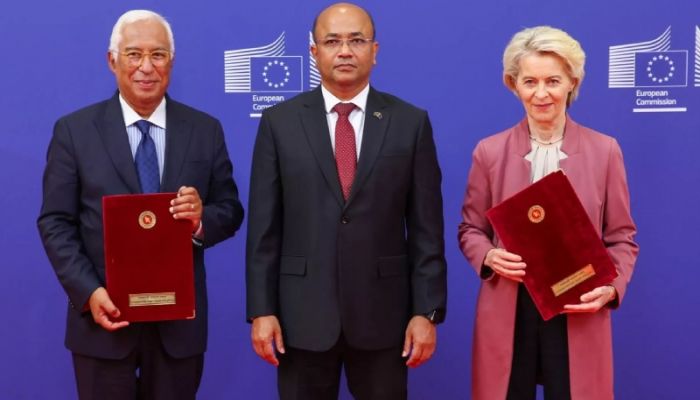 Bangladesh envoy presents credentials to EU leadership