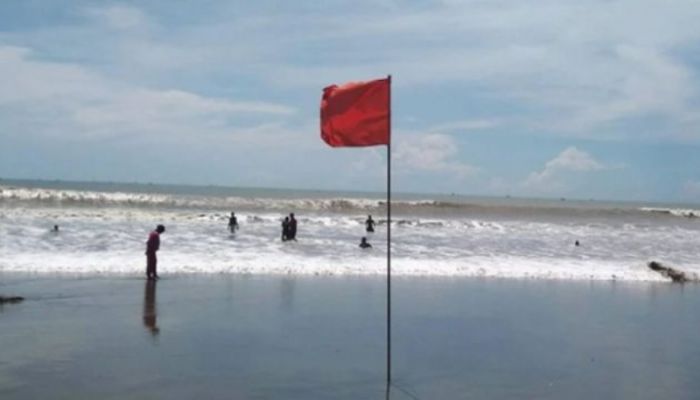Maritime ports asked to hoist signal 3