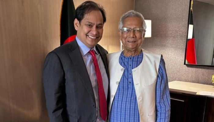 Former Snapchat CSO meets Prof Yunus, expresses interest in investing in Bangladesh