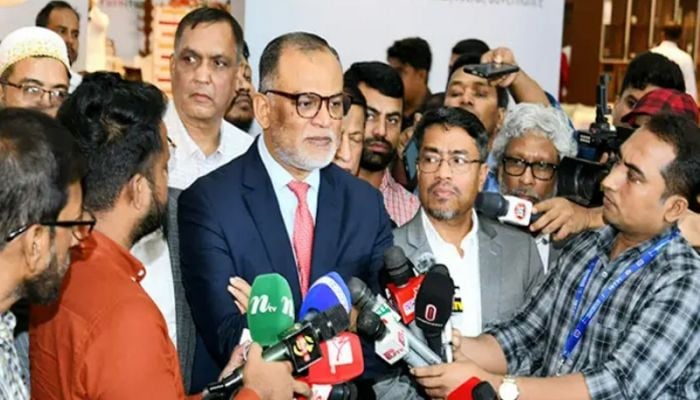 Govt didn't raise edible oil prices: Bashir