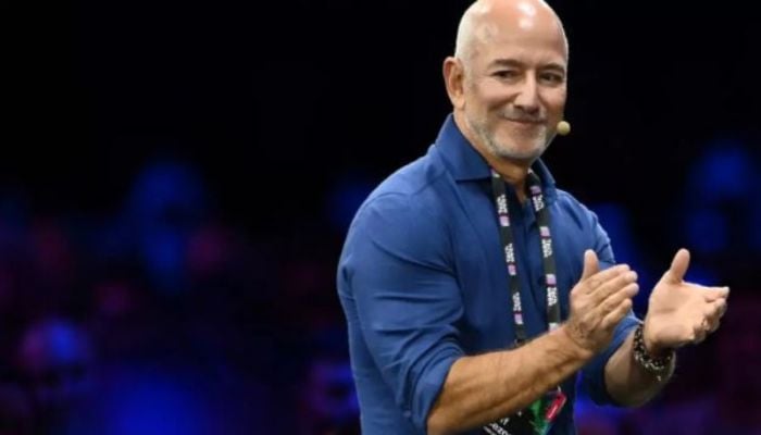AI in an 'industrial bubble' but will benefit society: Bezos