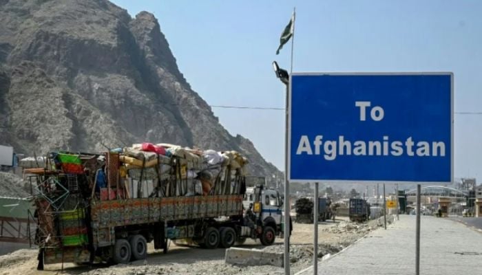 Pakistan-Afghan border crossings closed after heavy clashes