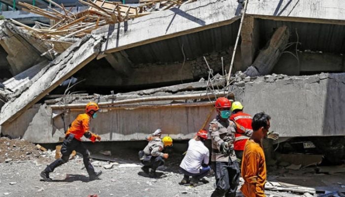 Death toll from Indonesia school collapse rises to 54