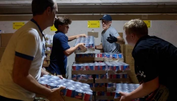 US government says it will stop paying for food aid next week
