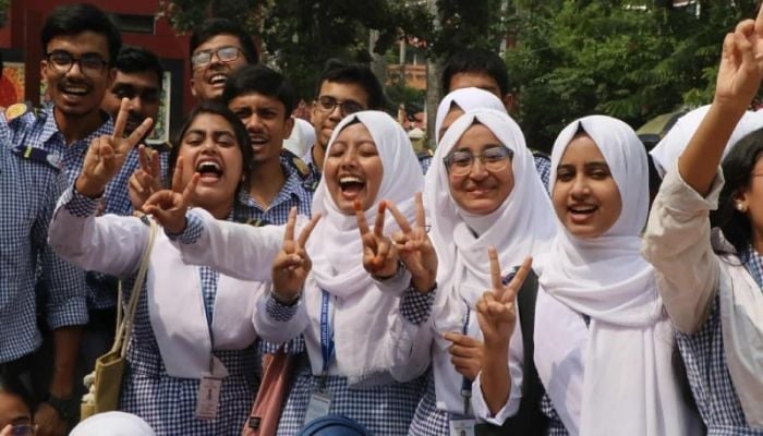 Girls outperform boys in HSC results 