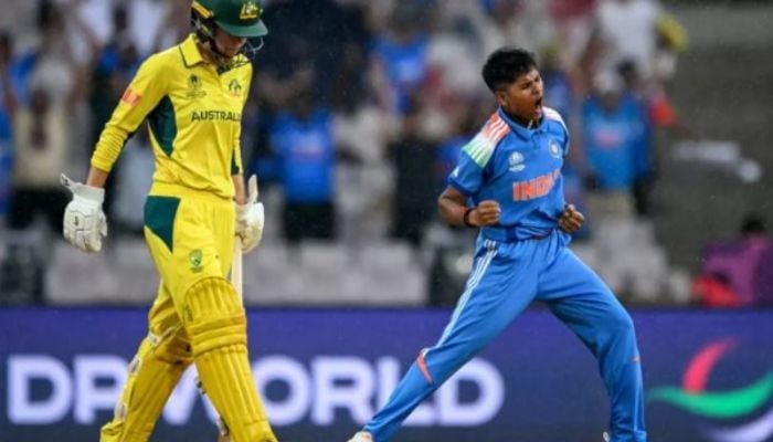Australia say 'let ourselves down' after India end world domination