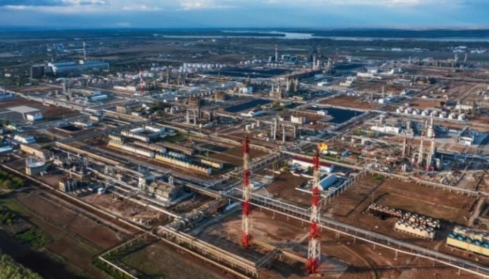 Trump hits Russia’s oil giants with sanctions