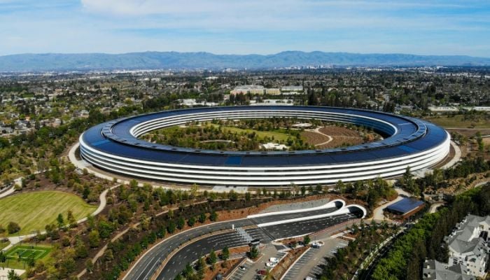 Fears over AI bubble bursting grow in Silicon Valley