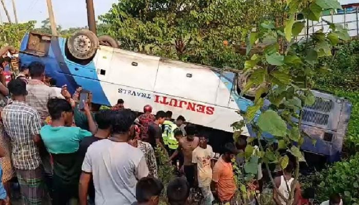 Mother, daughter killed in road accident on way to Tanguar Haor
