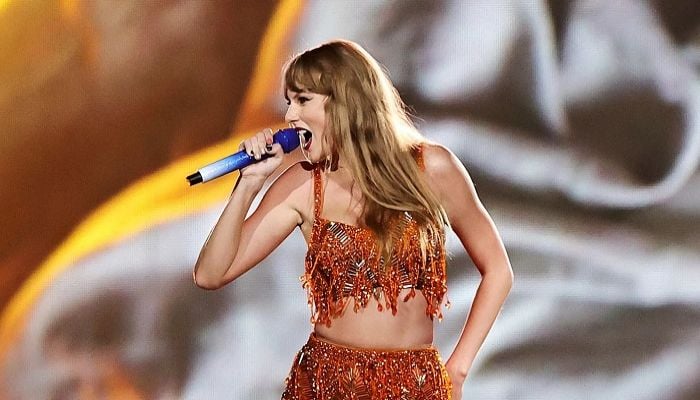 Let the 'Showgirl' era begin