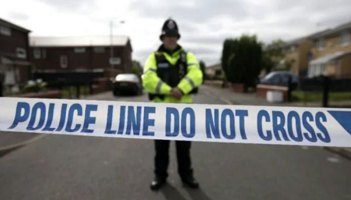 1 dead, 2 injured in London stabbing attack