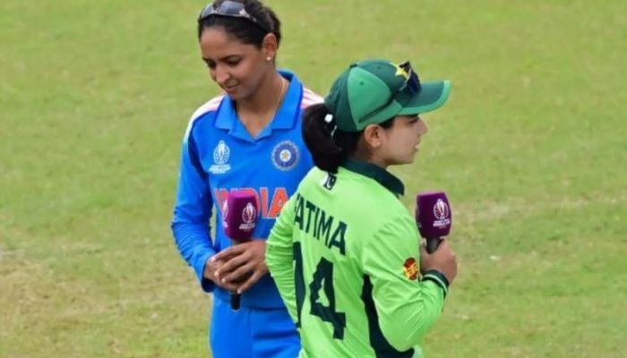 No handshakes again as India, Pakistan meet at Women's World Cup