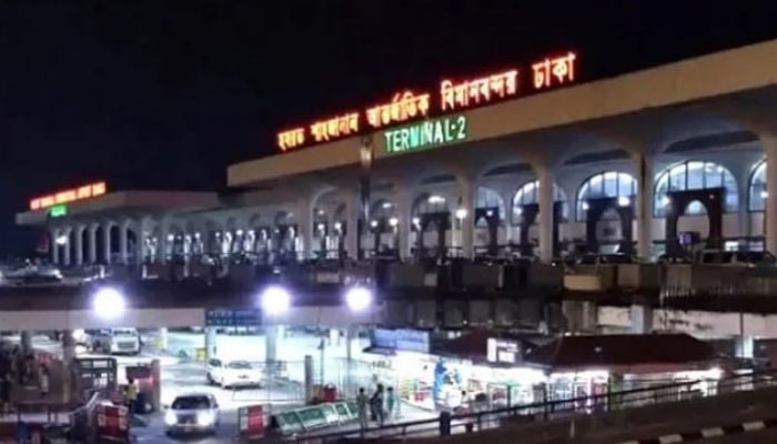 Air India a320 nose wheel damaged after collision with pushcart at Shahjalal airport
