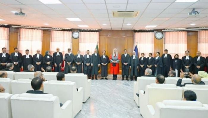 CJ administers oath to 21 HC judges