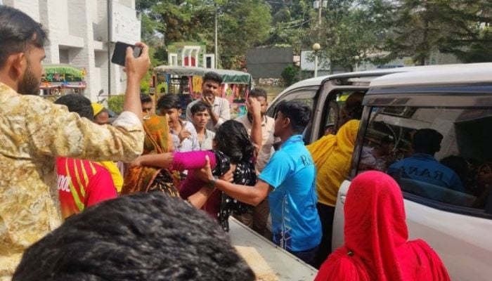 Earthquake: 5 dead, 208 injured countrywide