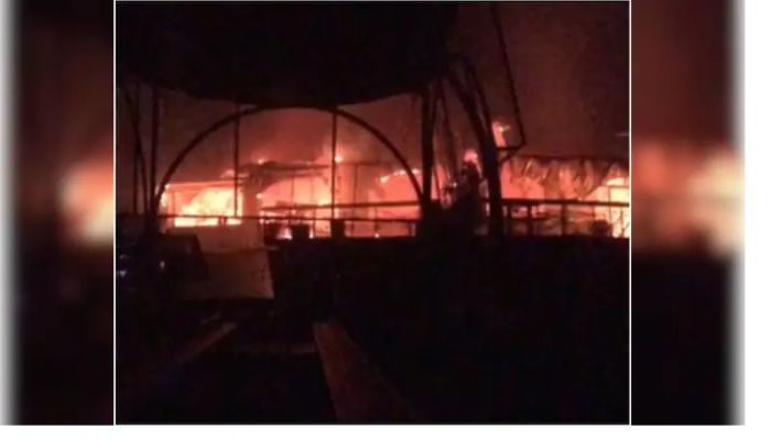 Tourists among 25 killed in massive fire at Goa club