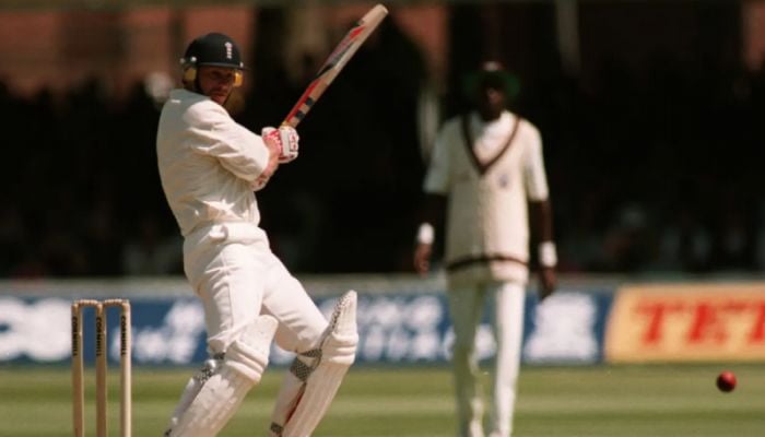 Robin Smith, former England great, dies aged 62