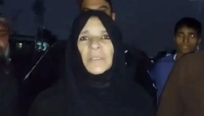 Imran Khan ‘perfectly fine’, says sister Uzma Khanum