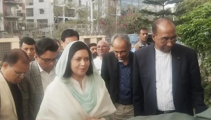 Zubaida Rahman visits Khaleda Zia at hospital today