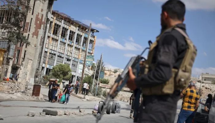 Thousands flee Aleppo as clashes between Syria’s army and SDF escalate