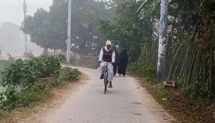Intense cold wave paralyses life in Chuadanga