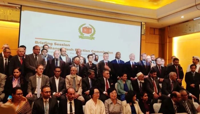 Foreign diplomats express full confidence in EC: CEC