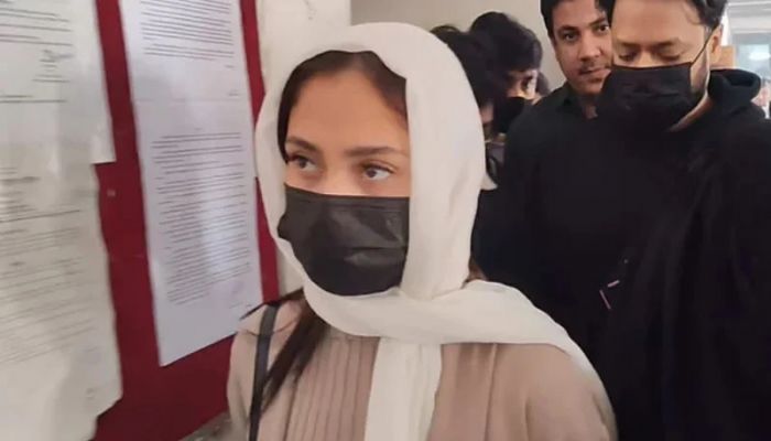 Court throws out threat case against Mehazabien, brother