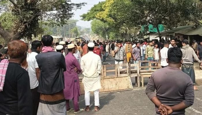 Child injured in cross-border gunfire from Myanmar remains alive: Teknaf police clarify