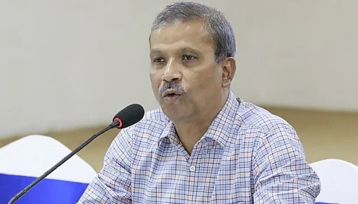 CEC can administer oath to MPs, President to cabinet members: Asif Nazrul