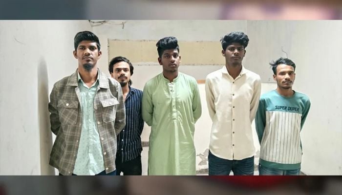 Armed gang of teenagers attacks factory over unpaid ransom, 5 arrested