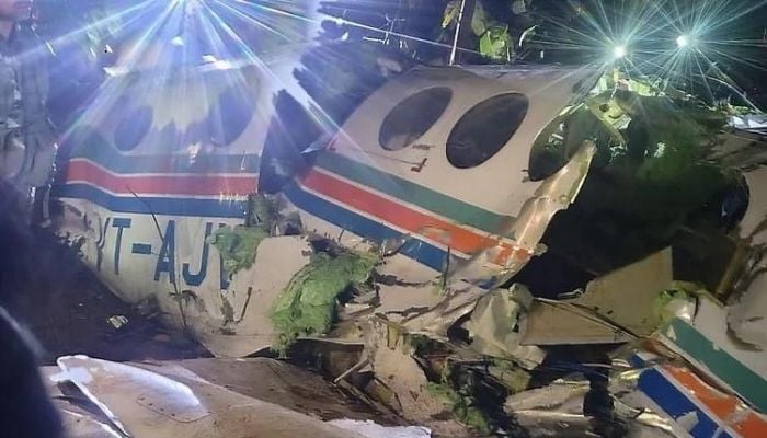 Seven killed in India medical plane crash