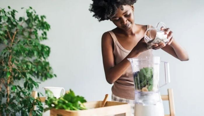 Olive oil and bone broth: Do viral gut health foods actually work?