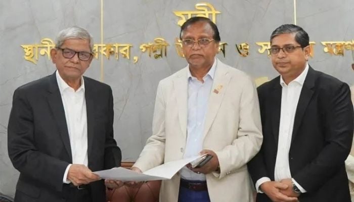 Abdus Salam takes charge as new DSCC administrator 
