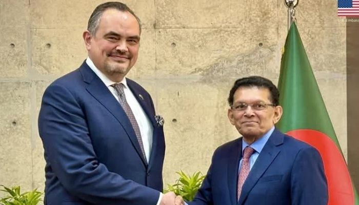 US envoy greets FM on new role