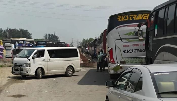 20-km traffic jam on Dhaka-Tangail Highway