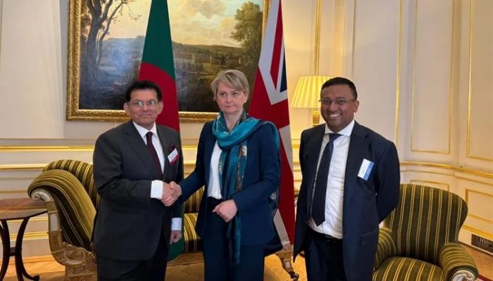 FM seeks support for UNGA presidency in London