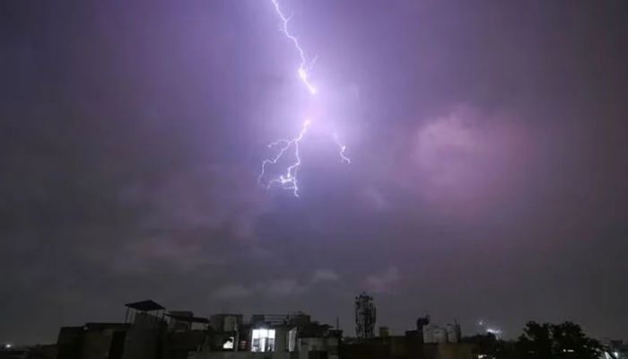 Thunderstorms may occur in Dhaka and surrounding areas by noon